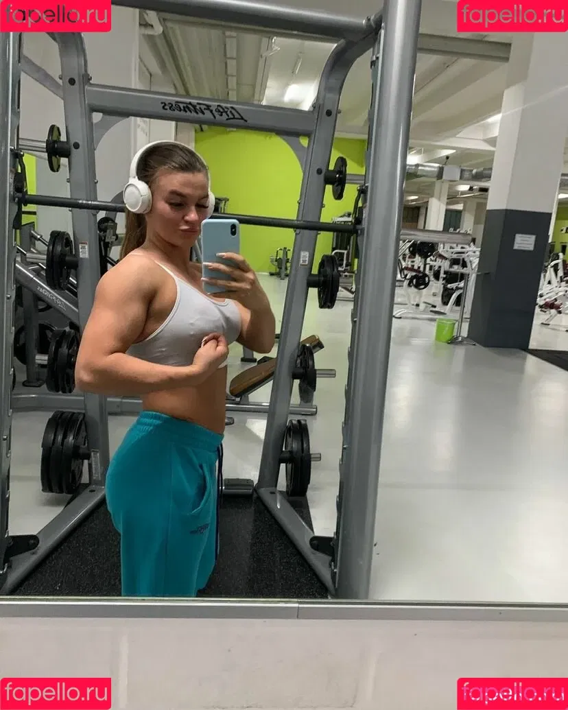 Sarah Slavo Onlyfans Photo Gallery 