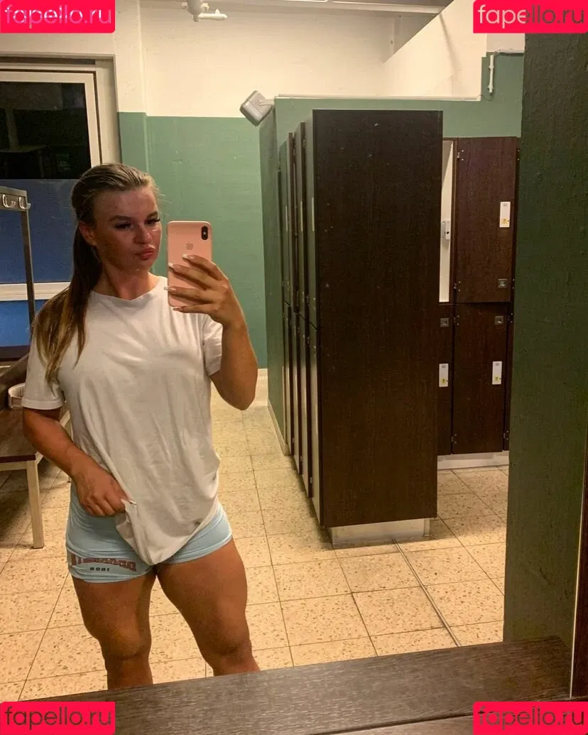 Sarah Slavo Onlyfans Photo Gallery 