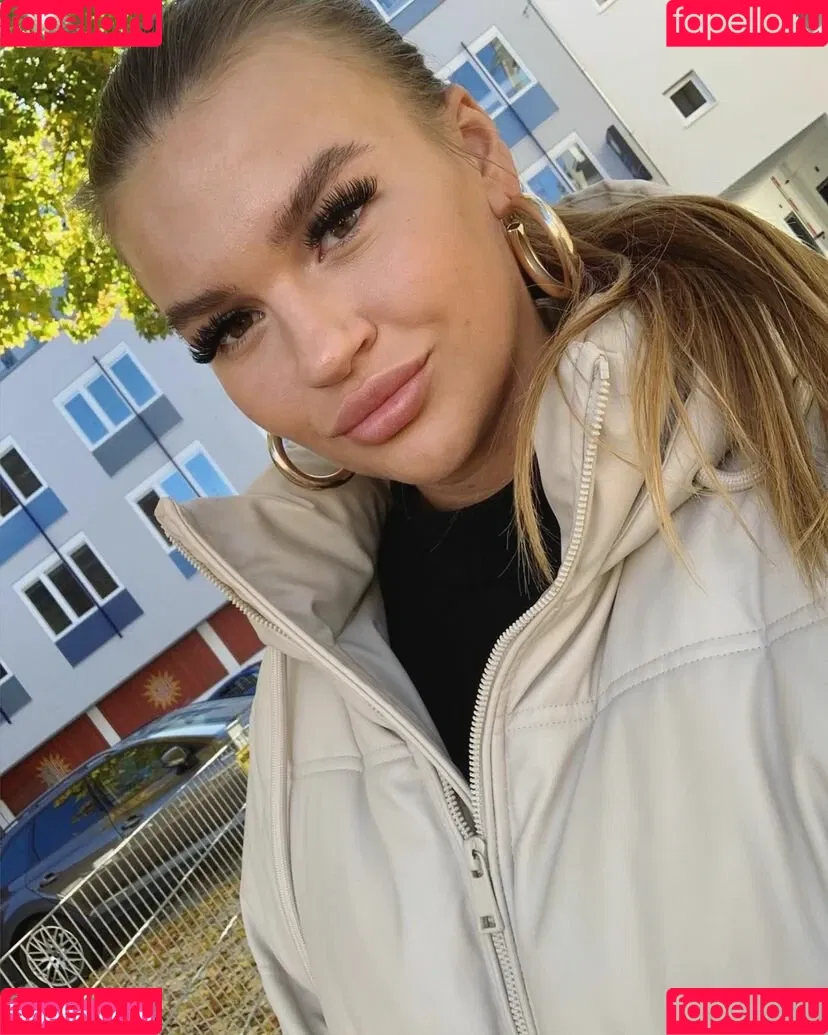 Sarah Slavo Onlyfans Photo Gallery 
