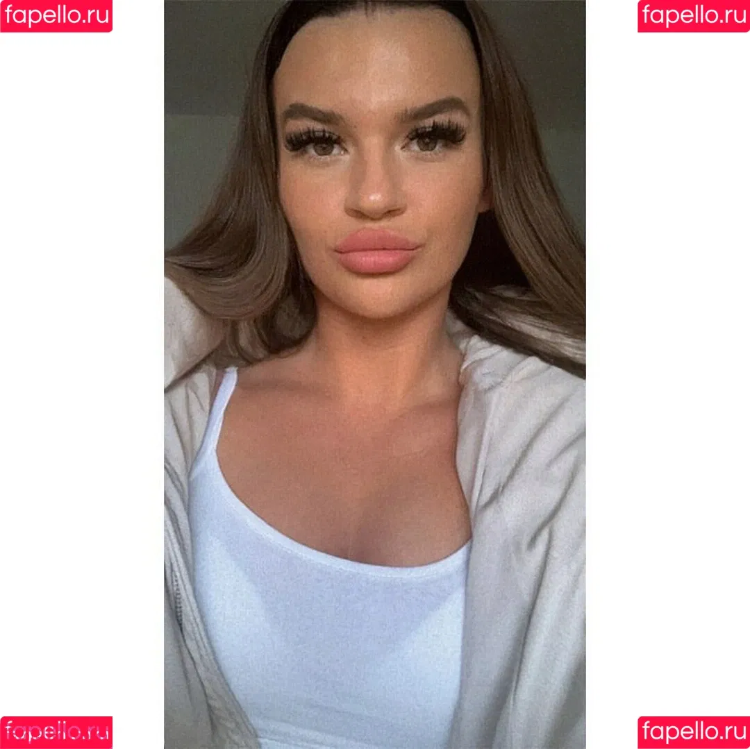 Sarah Slavo Onlyfans Photo Gallery 