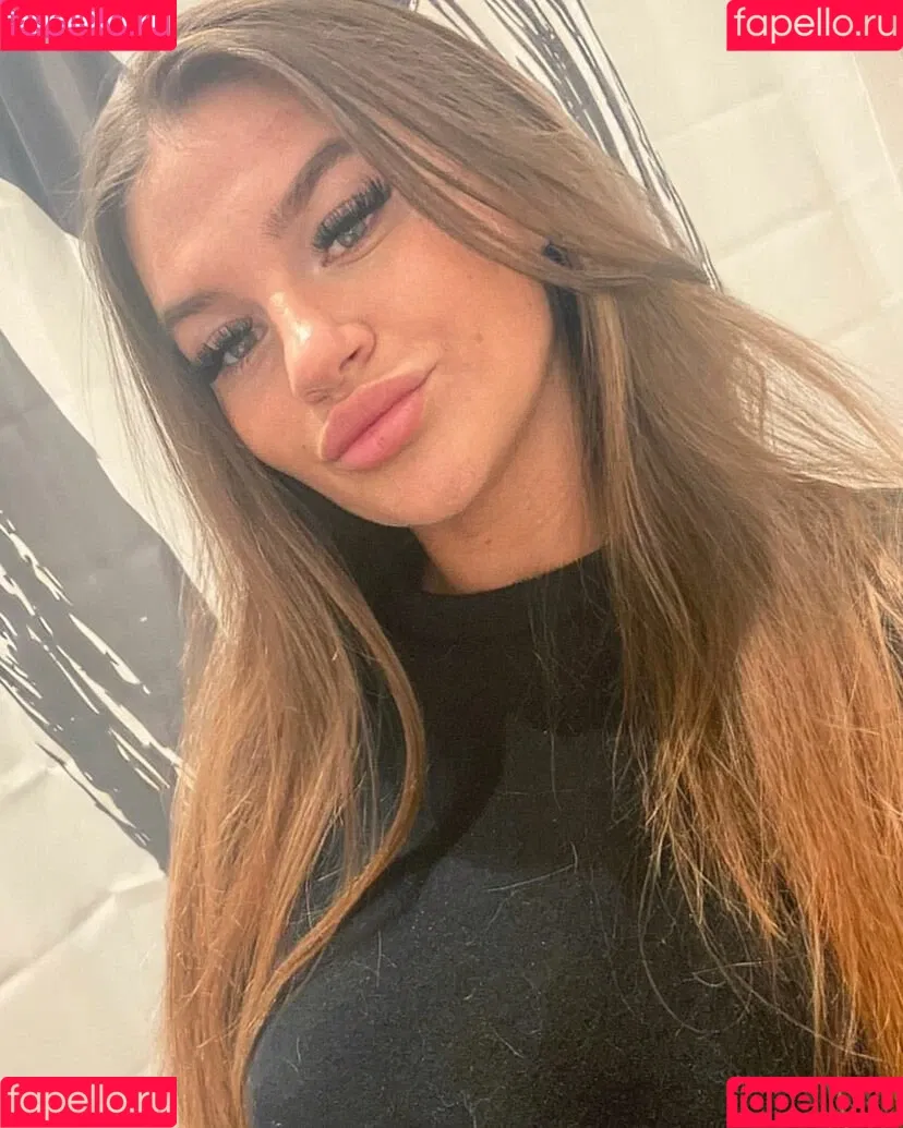 Sarah Slavo Onlyfans Photo Gallery 