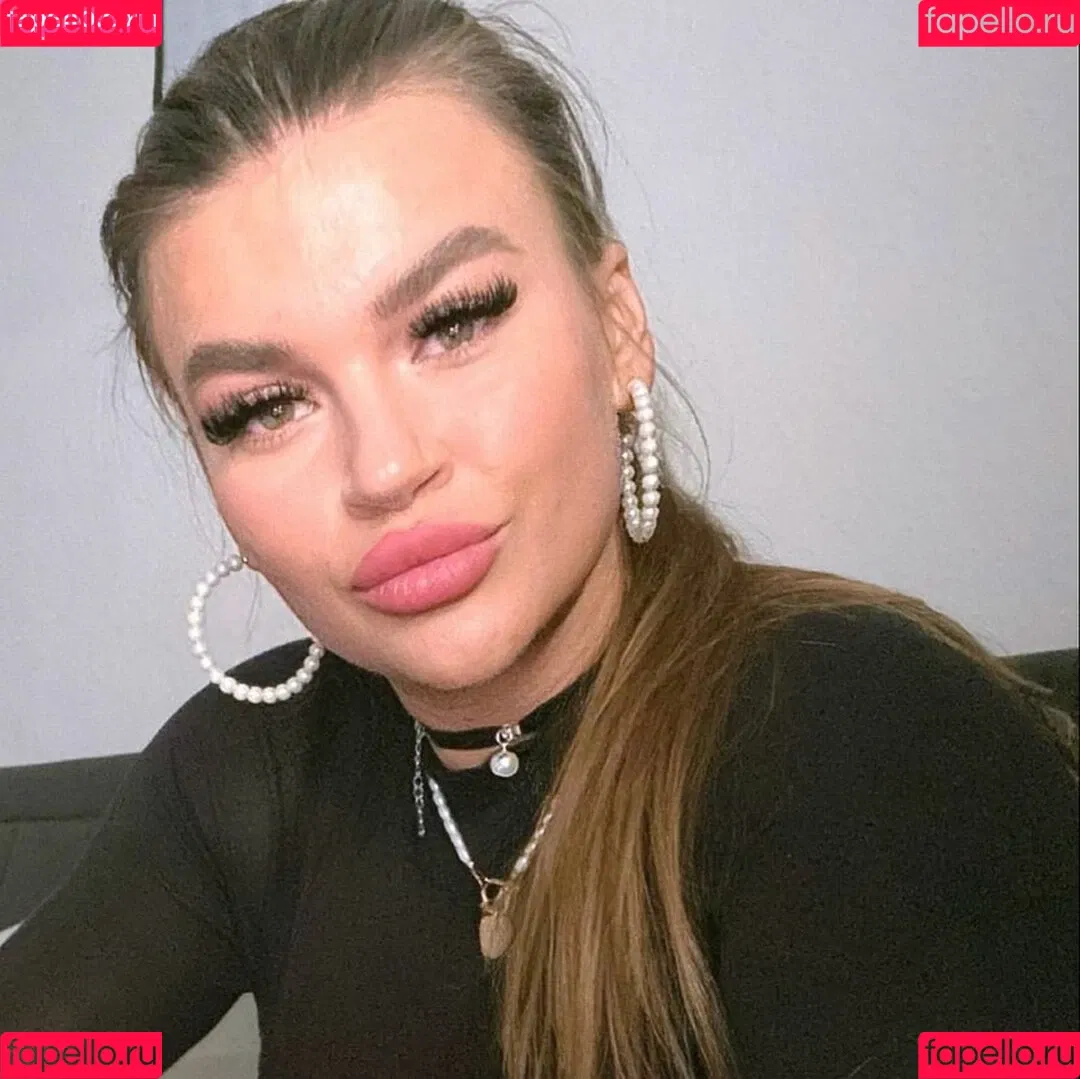 Sarah Slavo Onlyfans Photo Gallery 
