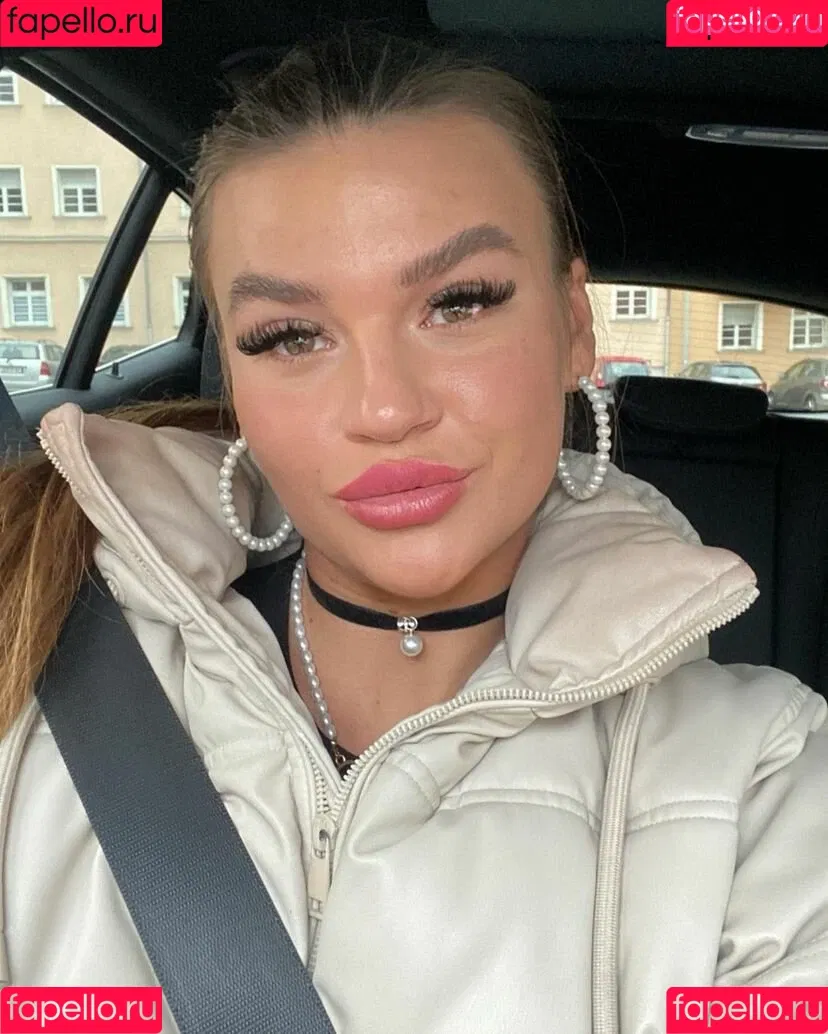 Sarah Slavo Onlyfans Photo Gallery 