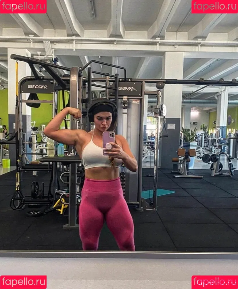 Sarah Slavo Onlyfans Photo Gallery 