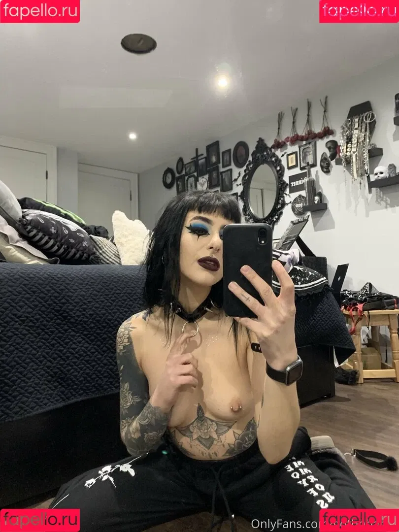 gothhbabyy Onlyfans Photo Gallery 