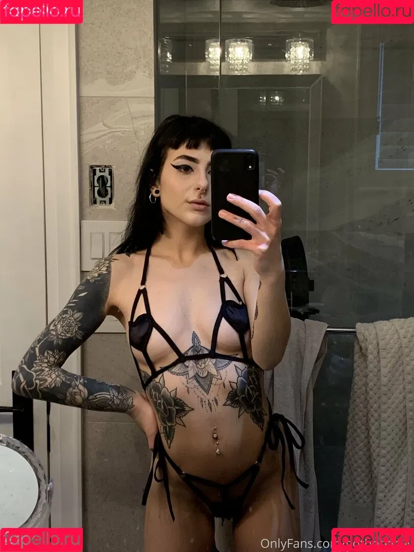 gothhbabyy Onlyfans Photo Gallery 