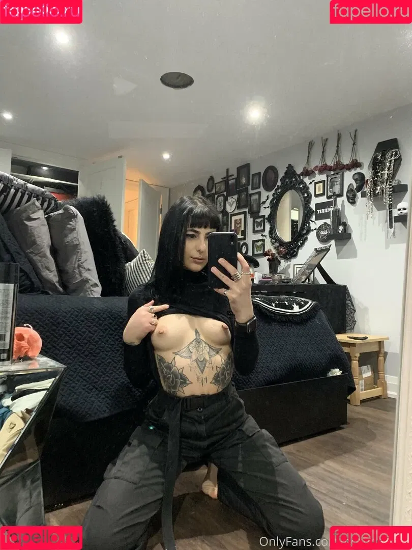 gothhbabyy Onlyfans Photo Gallery 
