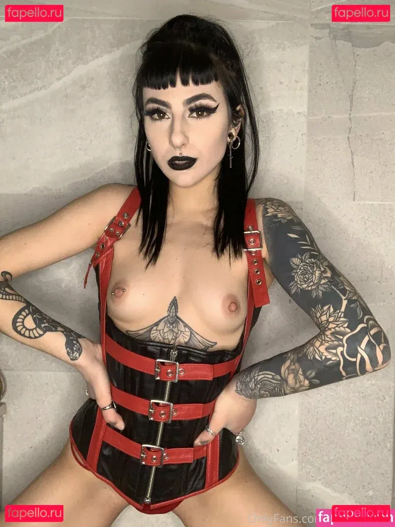 gothhbabyy Onlyfans Photo Gallery 