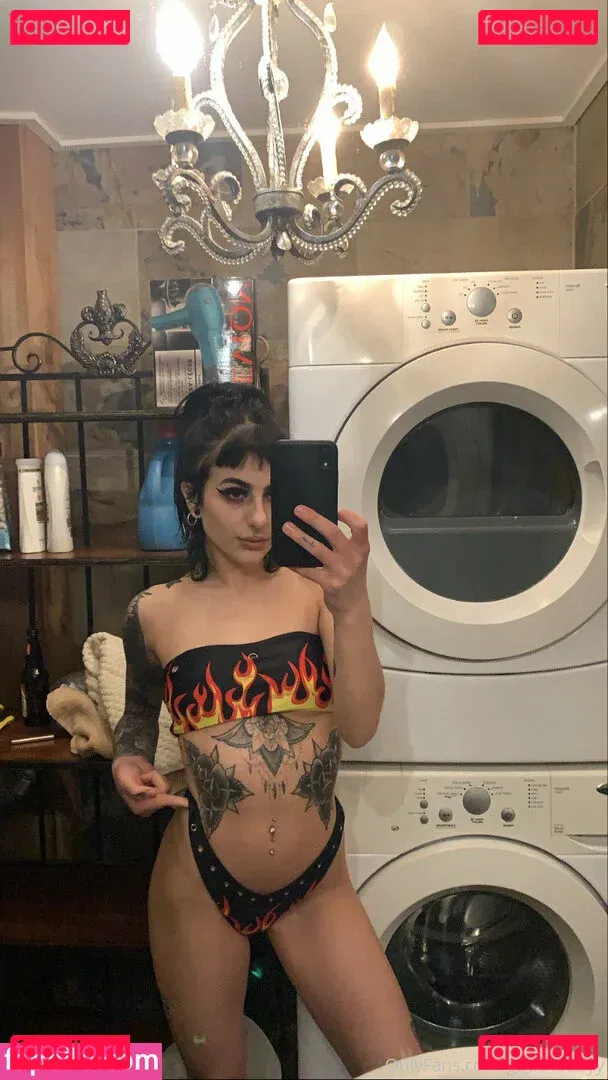 gothhbabyy Onlyfans Photo Gallery 