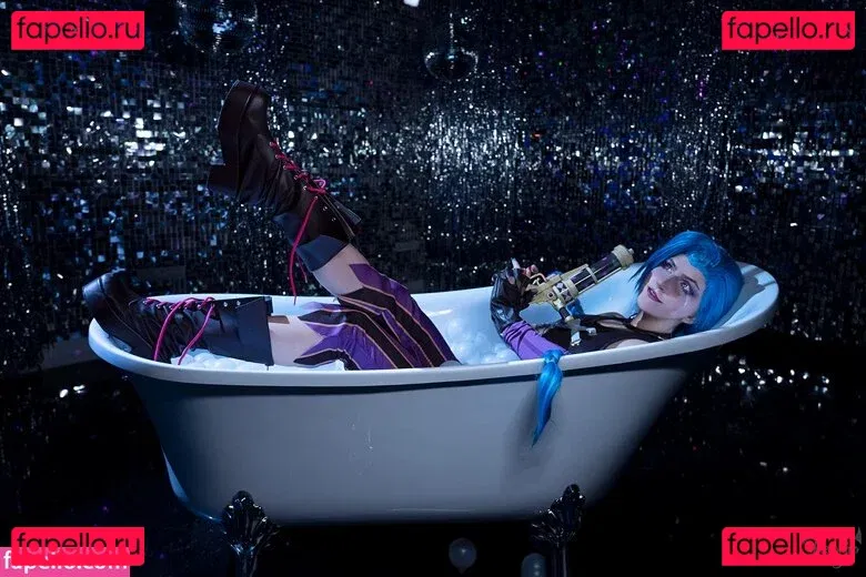 Yukeshiro Onlyfans Photo Gallery 