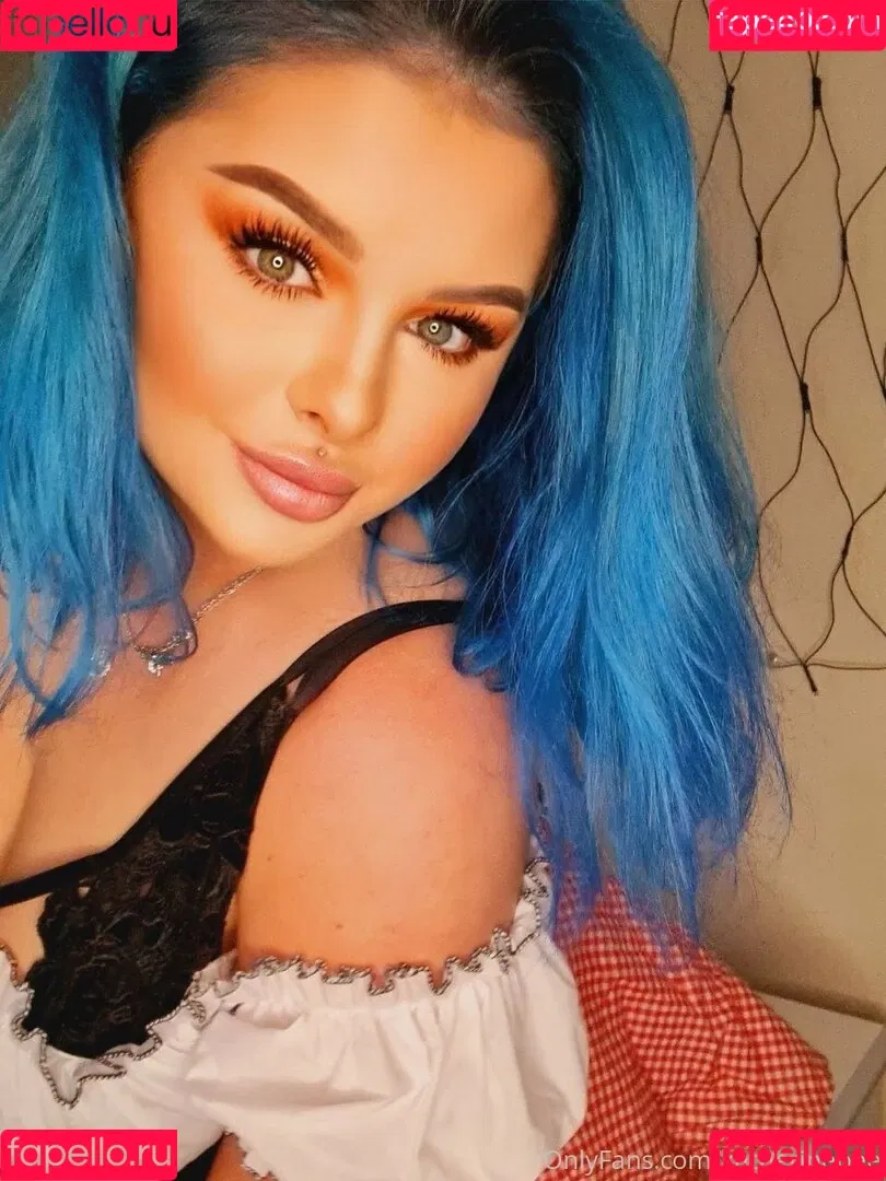 beckybeeofficial Onlyfans Photo Gallery 