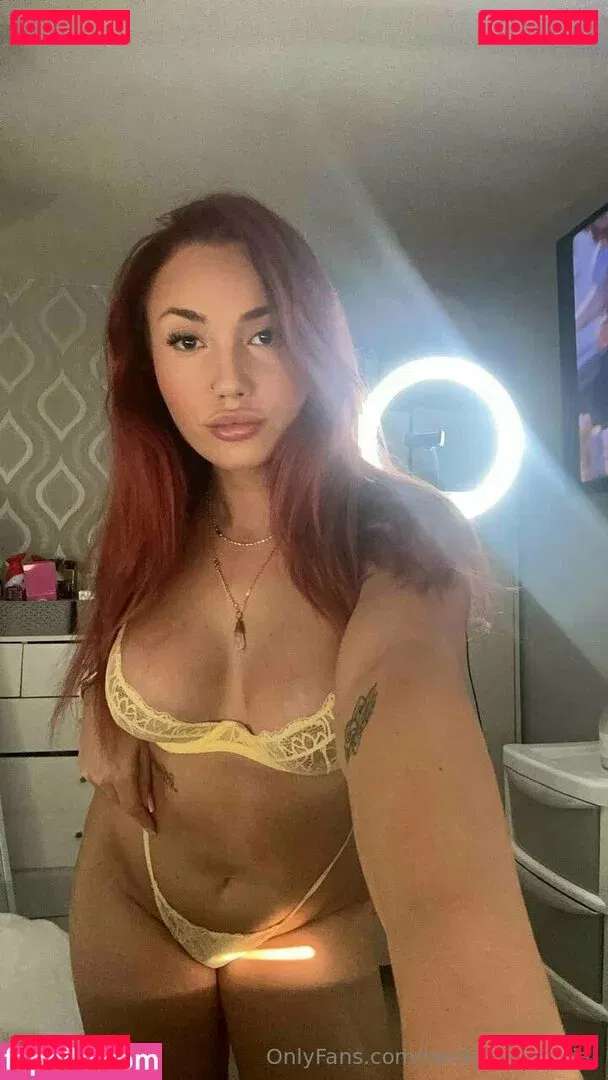 beckybeeofficial Onlyfans Photo Gallery 