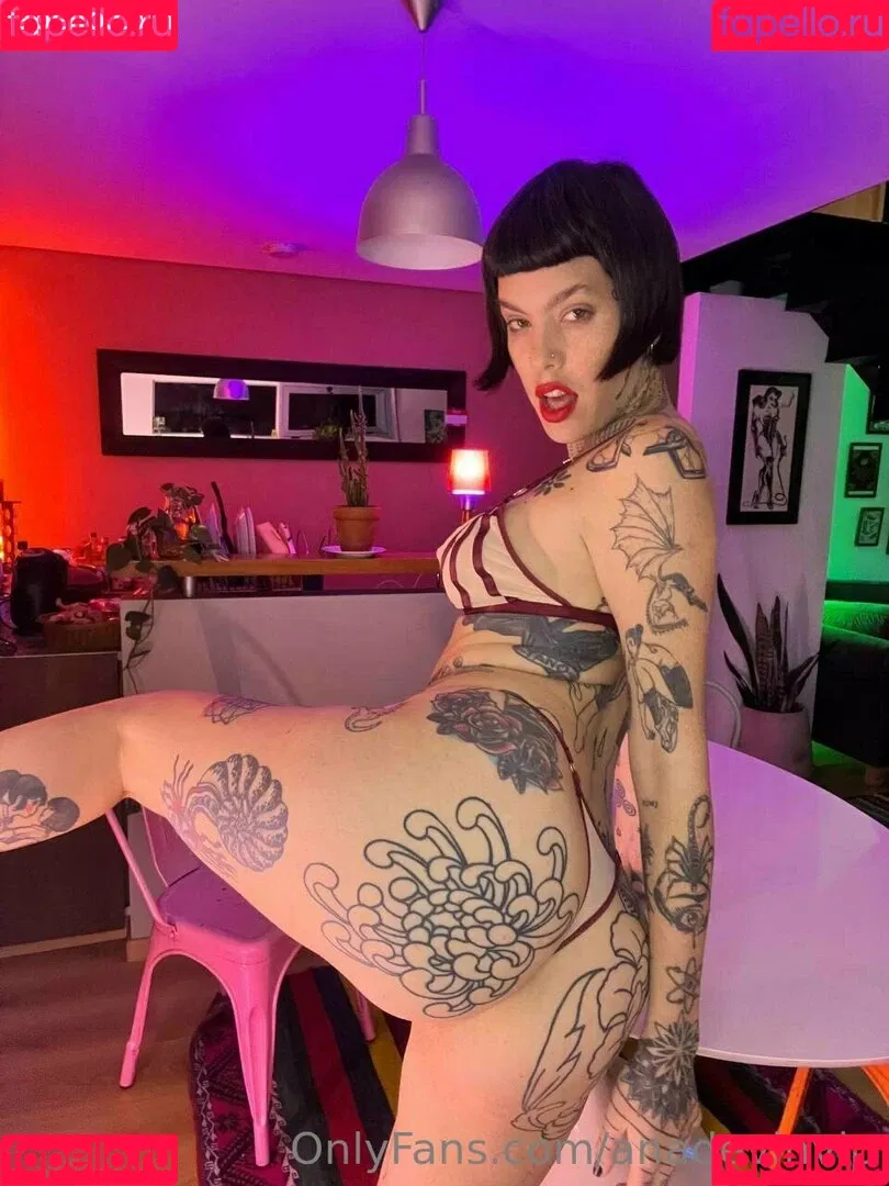 anadevinvip Onlyfans Photo Gallery 