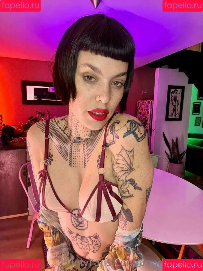 anadevinvip Onlyfans Photo Gallery 
