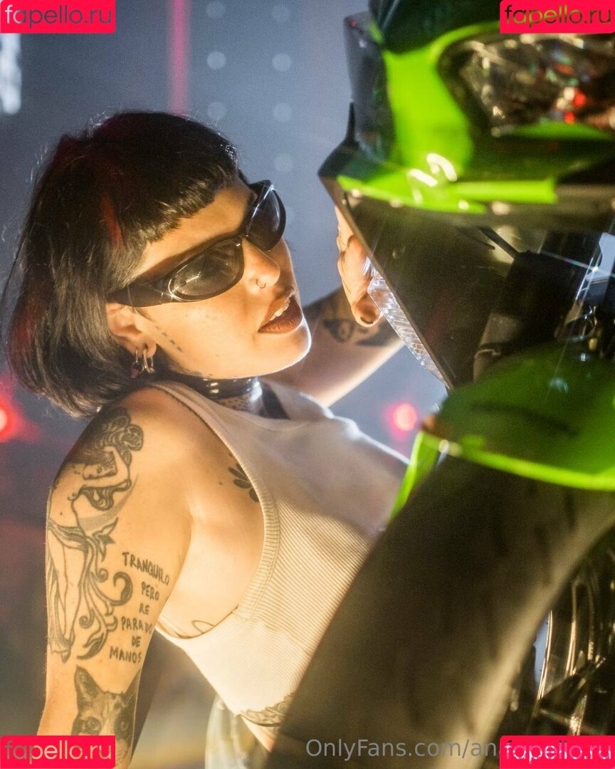 anadevinvip Onlyfans Photo Gallery 