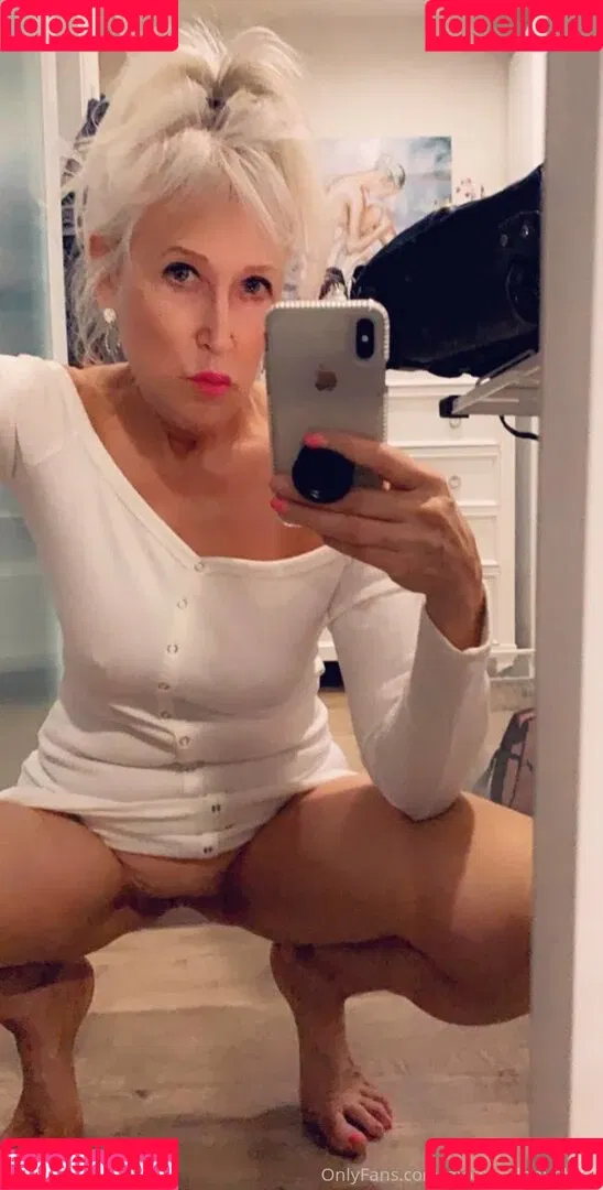 hannahandsuzie Onlyfans Photo Gallery 
