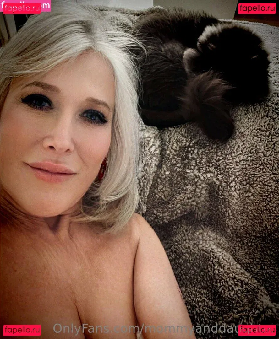 hannahandsuzie Onlyfans Photo Gallery 