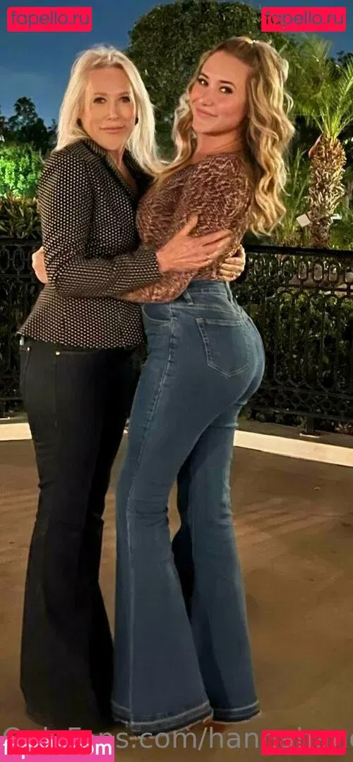 hannahandsuzie Onlyfans Photo Gallery 