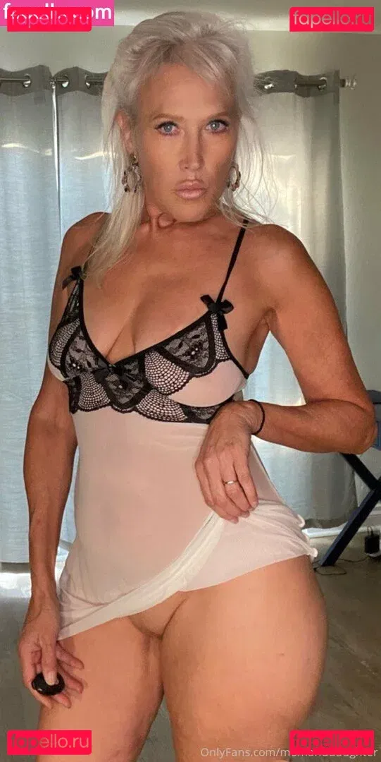 hannahandsuzie Onlyfans Photo Gallery 