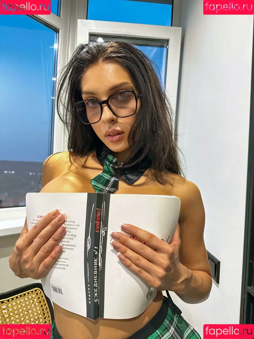 Shymskaya Elizaveta Onlyfans Photo Gallery 
