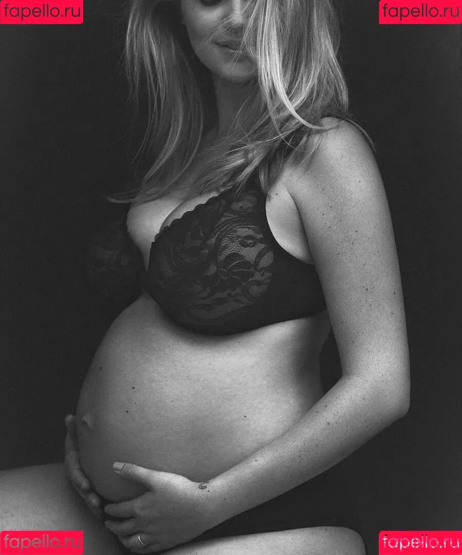 Kate Upton Onlyfans Photo Gallery 