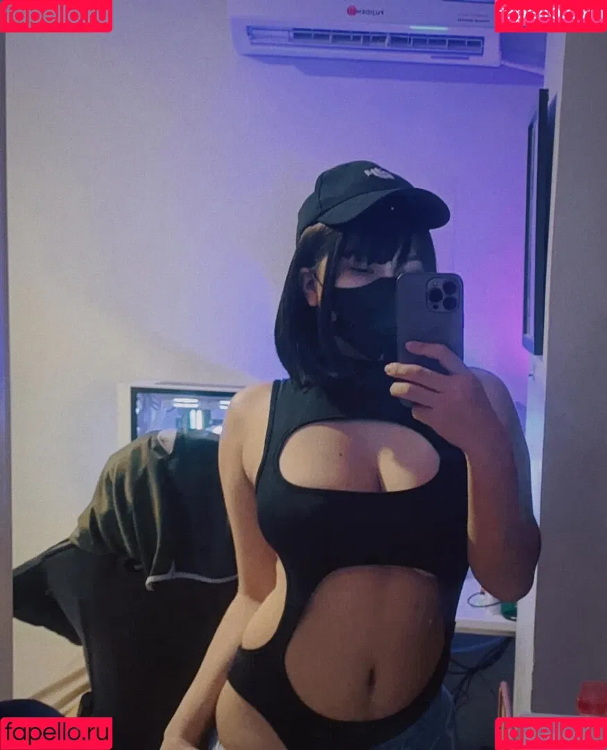 Ai Natsumi Onlyfans Photo Gallery 