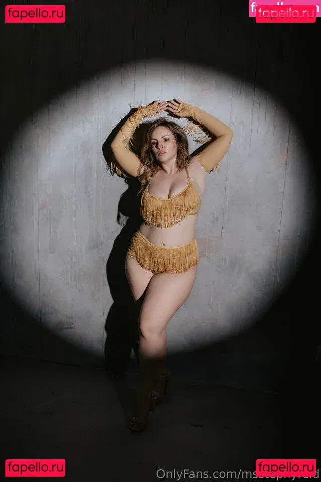 Stephy Miss Curvy Onlyfans Photo Gallery 