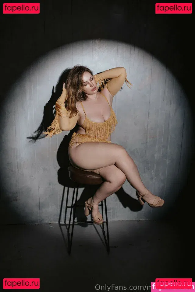 Stephy Miss Curvy Onlyfans Photo Gallery 