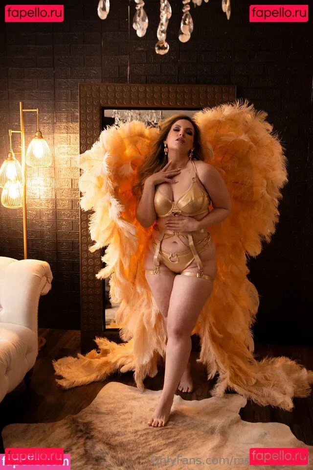 Stephy Miss Curvy Onlyfans Photo Gallery 