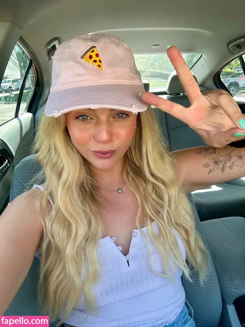 littlemiss-mae Onlyfans Photo Gallery 