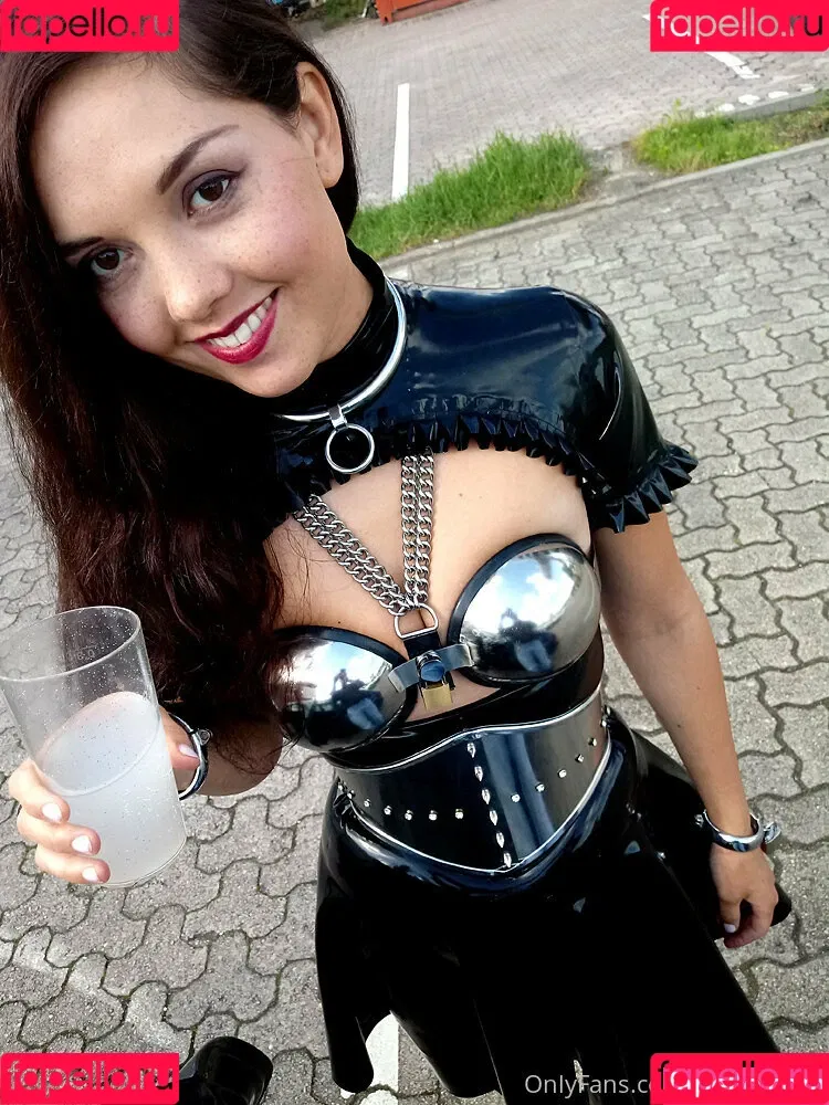 Sophie Elodie Onlyfans Photo Gallery 