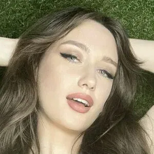 Louise Bordeaux Onlyfans Photo Gallery 