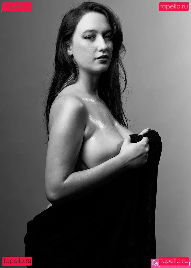 Louise Bordeaux Onlyfans Photo Gallery 