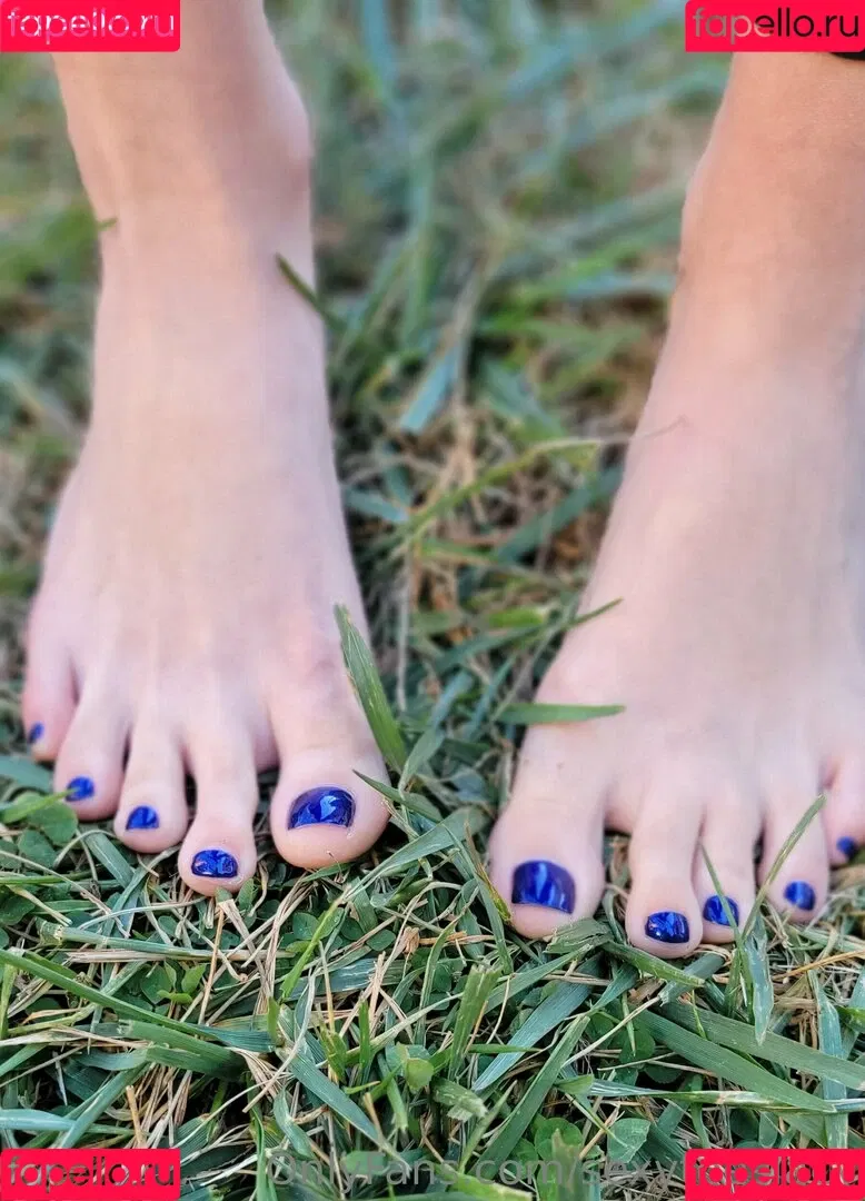 sexytoeslacy Onlyfans Photo Gallery 