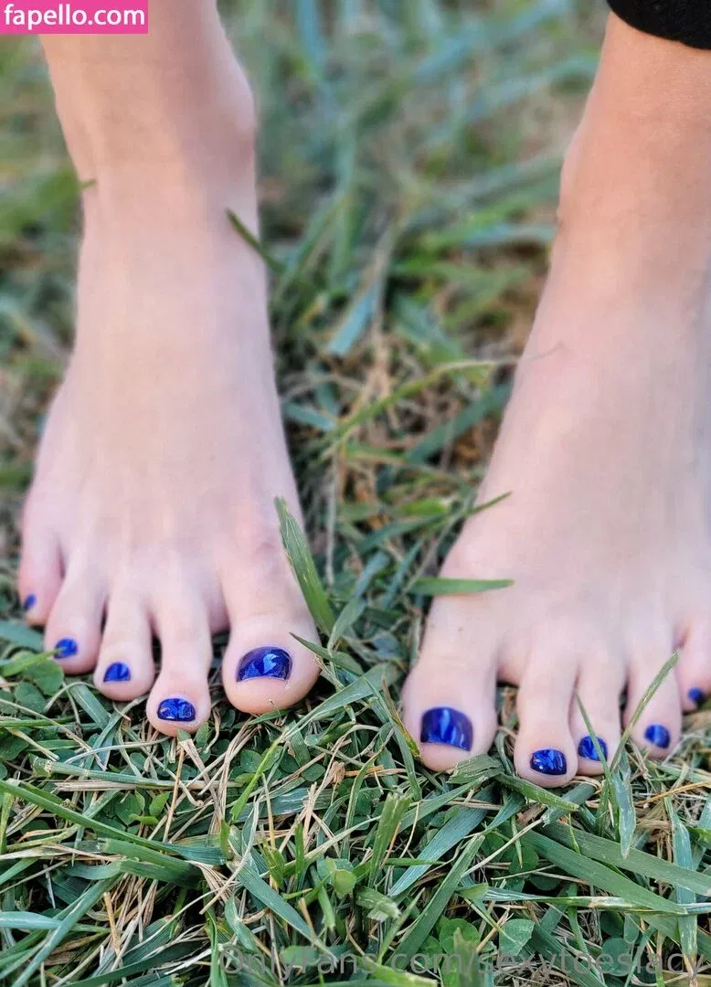 sexytoeslacy Onlyfans Photo Gallery 