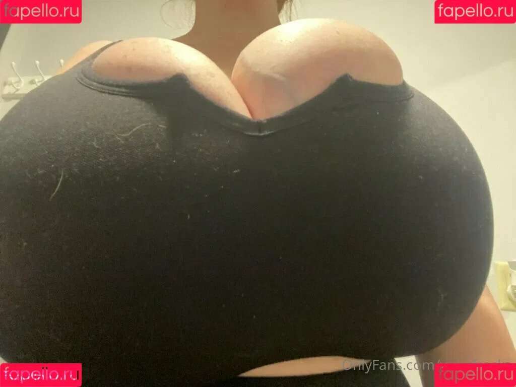 YungFreckz Onlyfans Photo Gallery 