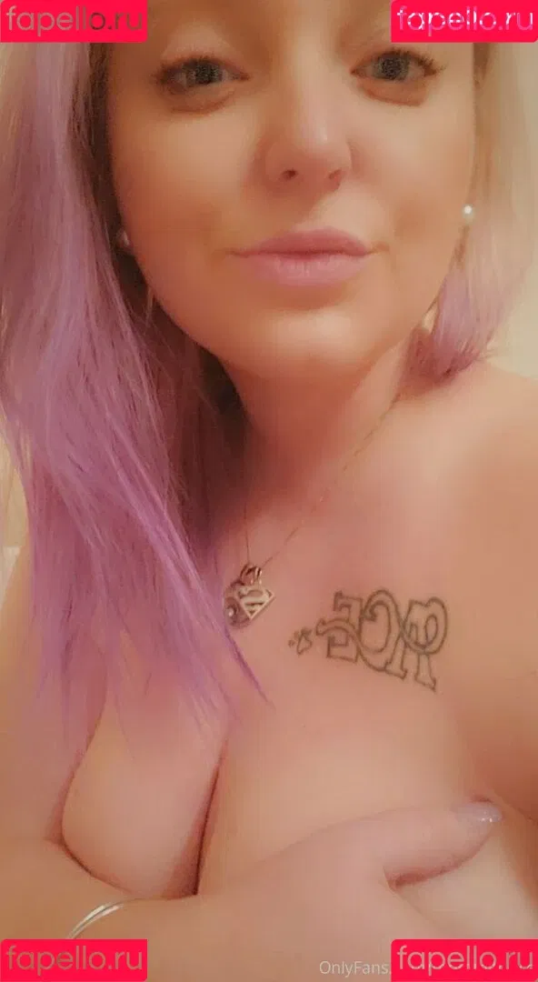 mommithiccc Onlyfans Photo Gallery 