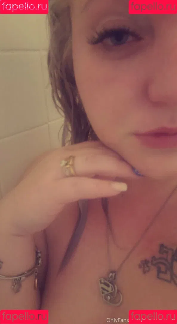 mommithiccc Onlyfans Photo Gallery 