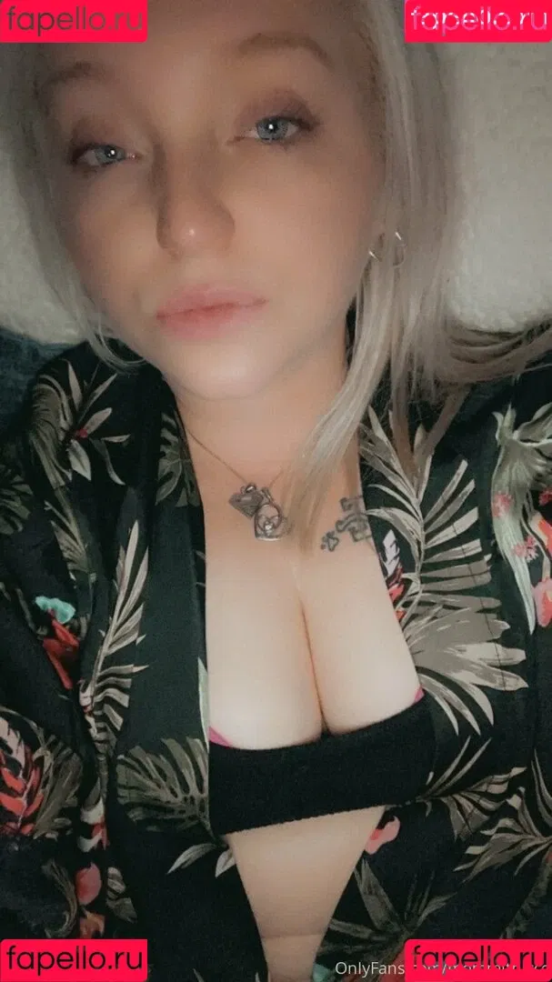 mommithiccc Onlyfans Photo Gallery 