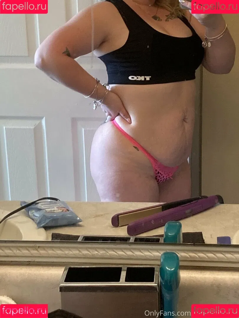 mommithiccc Onlyfans Photo Gallery 