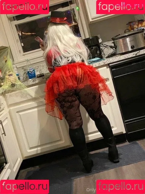 mommithiccc Onlyfans Photo Gallery 