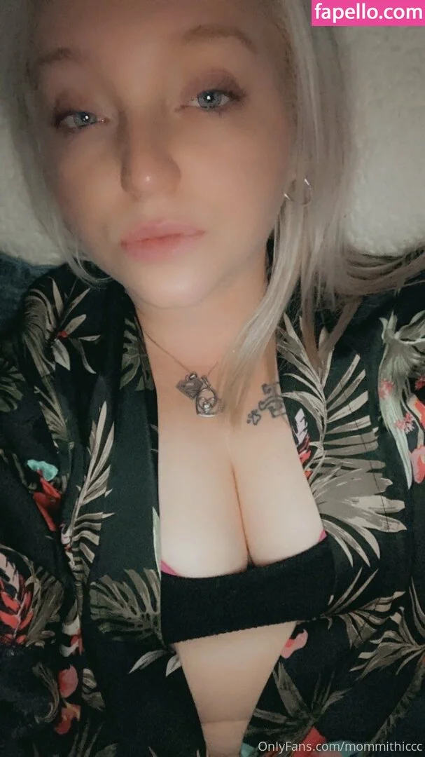 mommithiccc Onlyfans Photo Gallery 