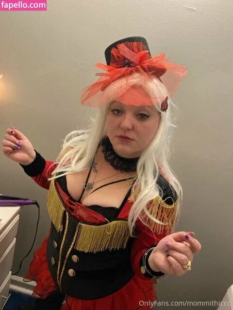 mommithiccc Onlyfans Photo Gallery 
