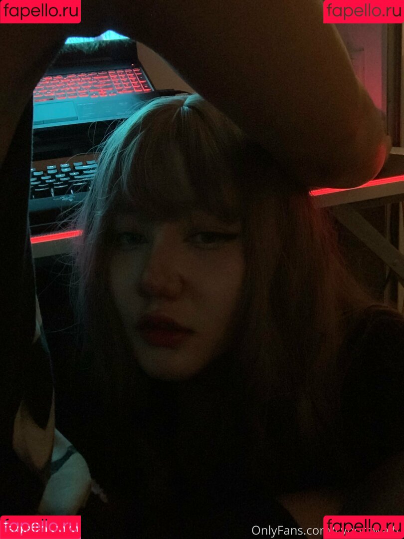 vampireneee Onlyfans Photo Gallery 