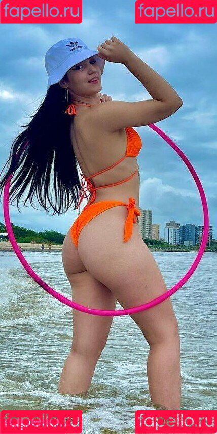 Mari Robattini Onlyfans Photo Gallery 