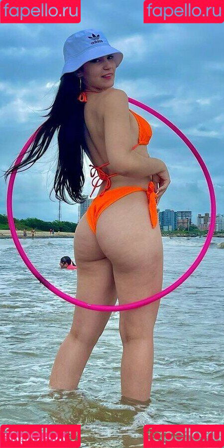 Mari Robattini Onlyfans Photo Gallery 