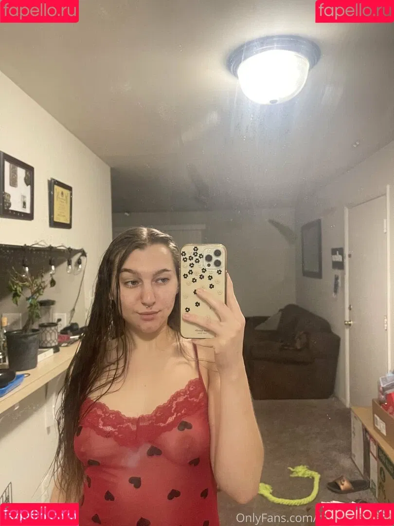 maggierayelle Onlyfans Photo Gallery 