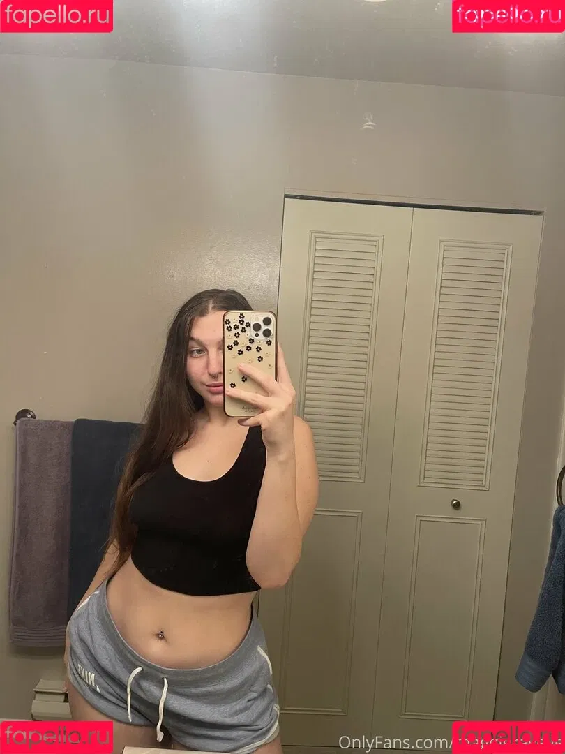 maggierayelle Onlyfans Photo Gallery 