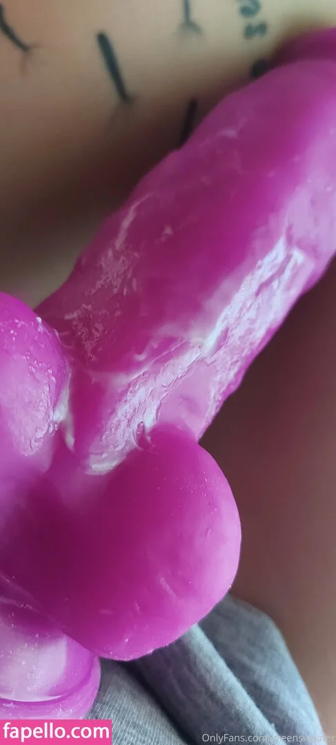 greensweater Onlyfans Photo Gallery 