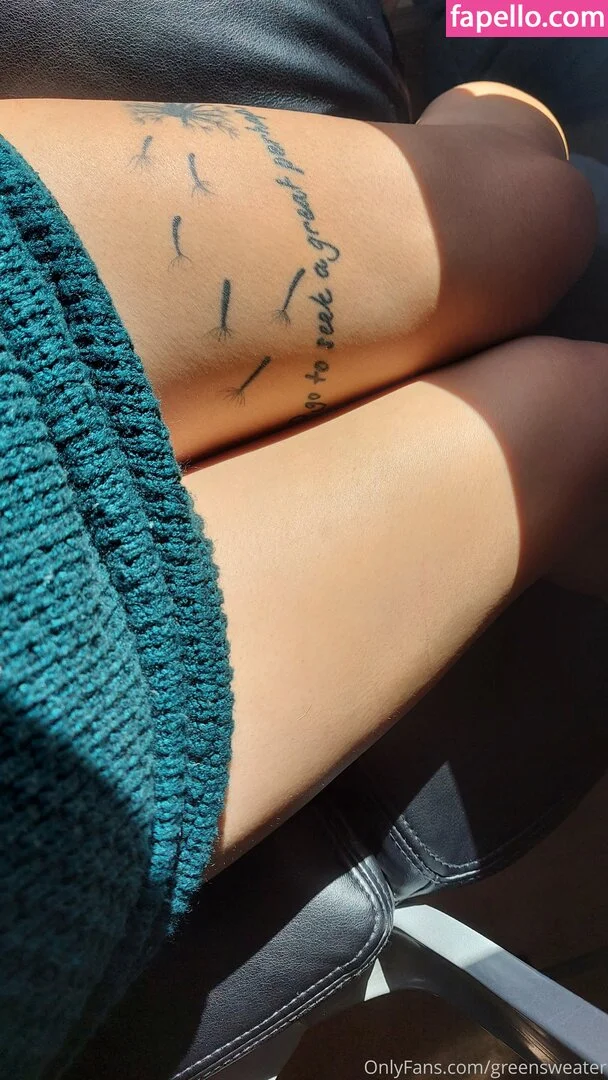 greensweater Onlyfans Photo Gallery 